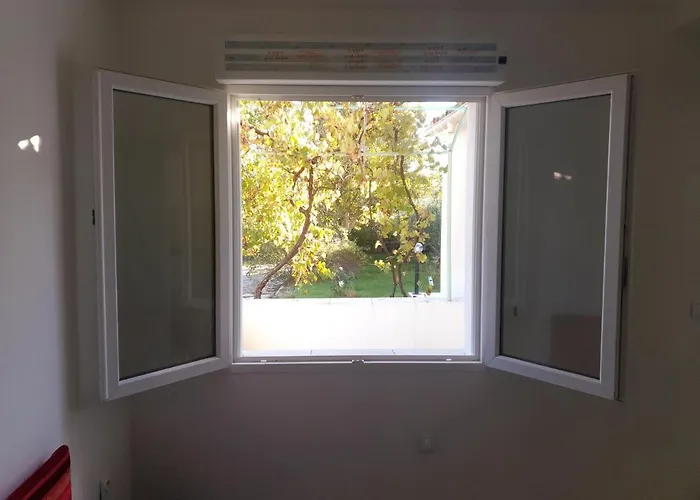 Location Saisonnière Villa *